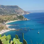 La Casa Di Chiaretta 4* Falerna