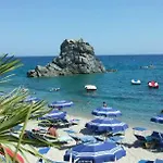 La Casa Di Chiaretta Bed & Breakfast Falerna