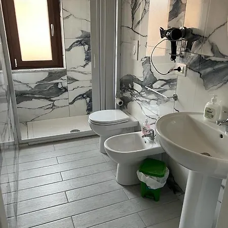 La Casa Di Chiaretta Nocleg ze śniadaniem 3*