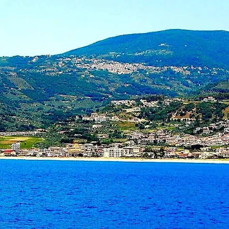 La Casa Di Chiaretta 4* فاليرنا