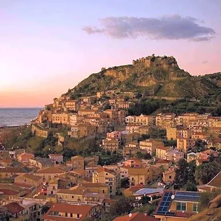 La Casa Di Chiaretta فاليرنا