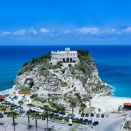 La Casa Di Chiaretta 4* Falerna