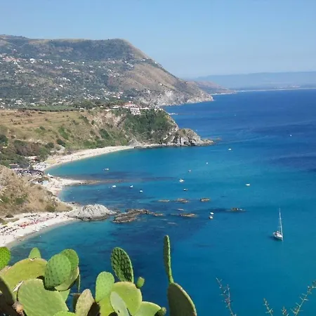 La Casa Di Chiaretta 4* Falerna