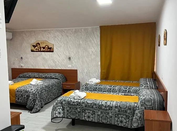 La Casa Di Chiaretta Panzió Falerna