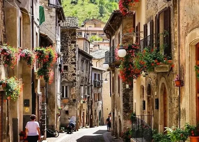 La Casa Di Chiaretta Panzió Falerna
