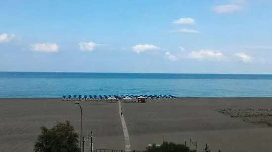 La Casa Di Chiaretta Bed & Breakfast 4*