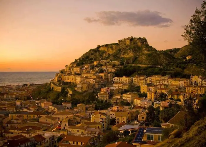 La Casa Di Chiaretta 4* Falerna