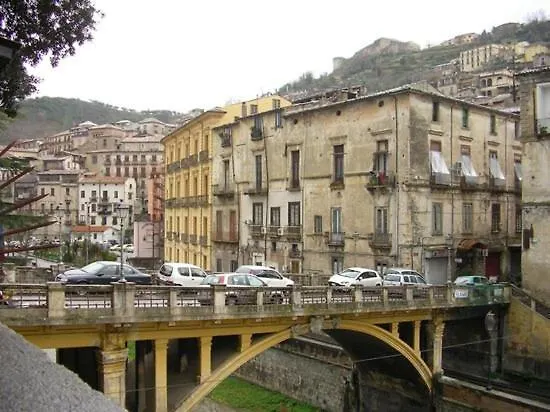 La Casa Di Chiaretta Panzió Falerna